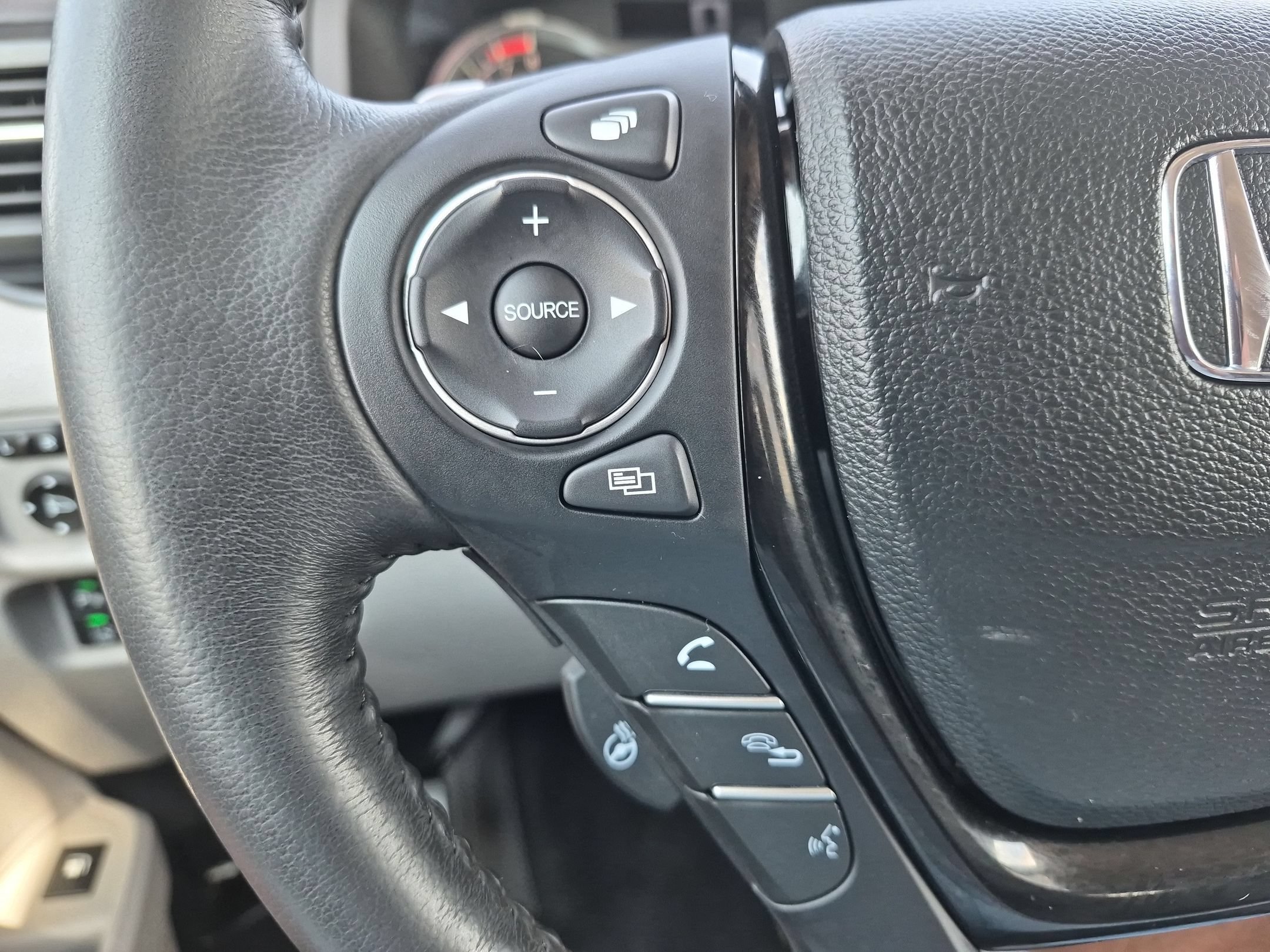 Certified Used 2020 Gray Honda RTL-E image 14