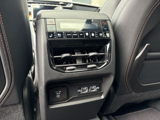 Used 2023 White Jeep Summit Reserve image 17
