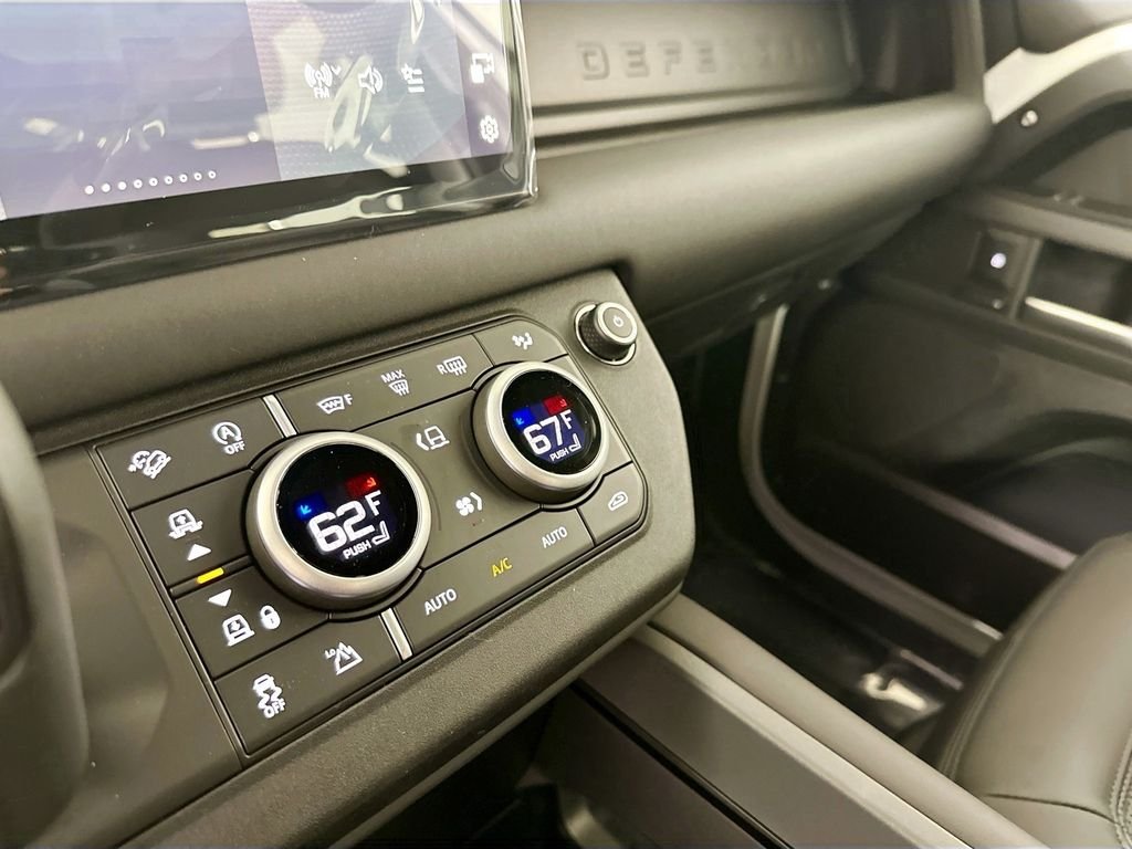 Certified Used 2025 Fuji White Land Rover S image 19
