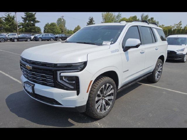 Used 2026 Polar White Tricoat Chevrolet High Country image 3