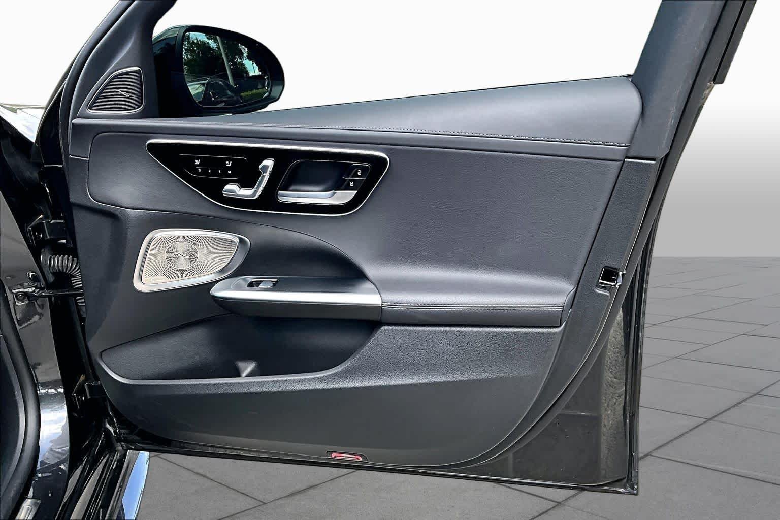 Used 2024 Graphite Grey Metallic Mercedes-Benz C 300 image 27