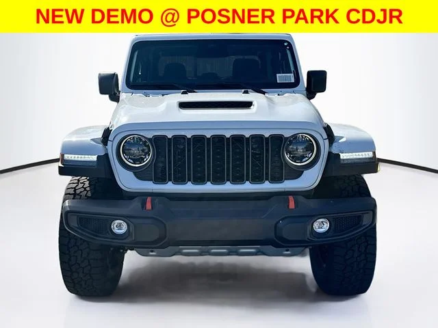 New 2026 Bright White Clearcoat Jeep Mojave image 2