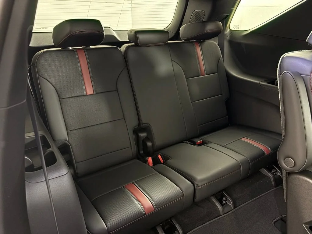 2027 Chevrolet Traverse RS - Photo 46