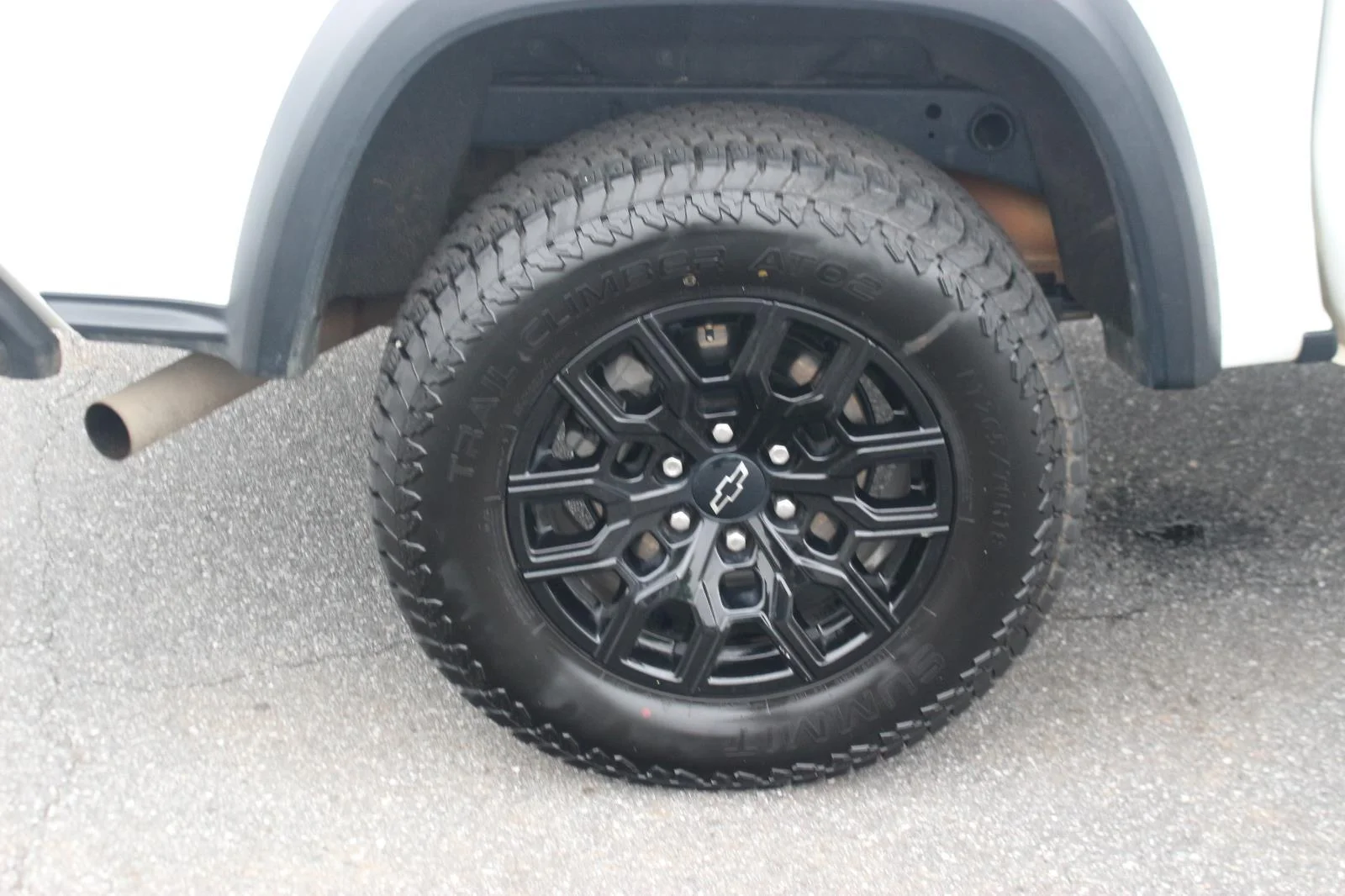Used 2023 Summit White Chevrolet Trail Boss image 29