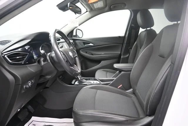Used 2020 SUMMIT WHITE Buick Preferred image 9