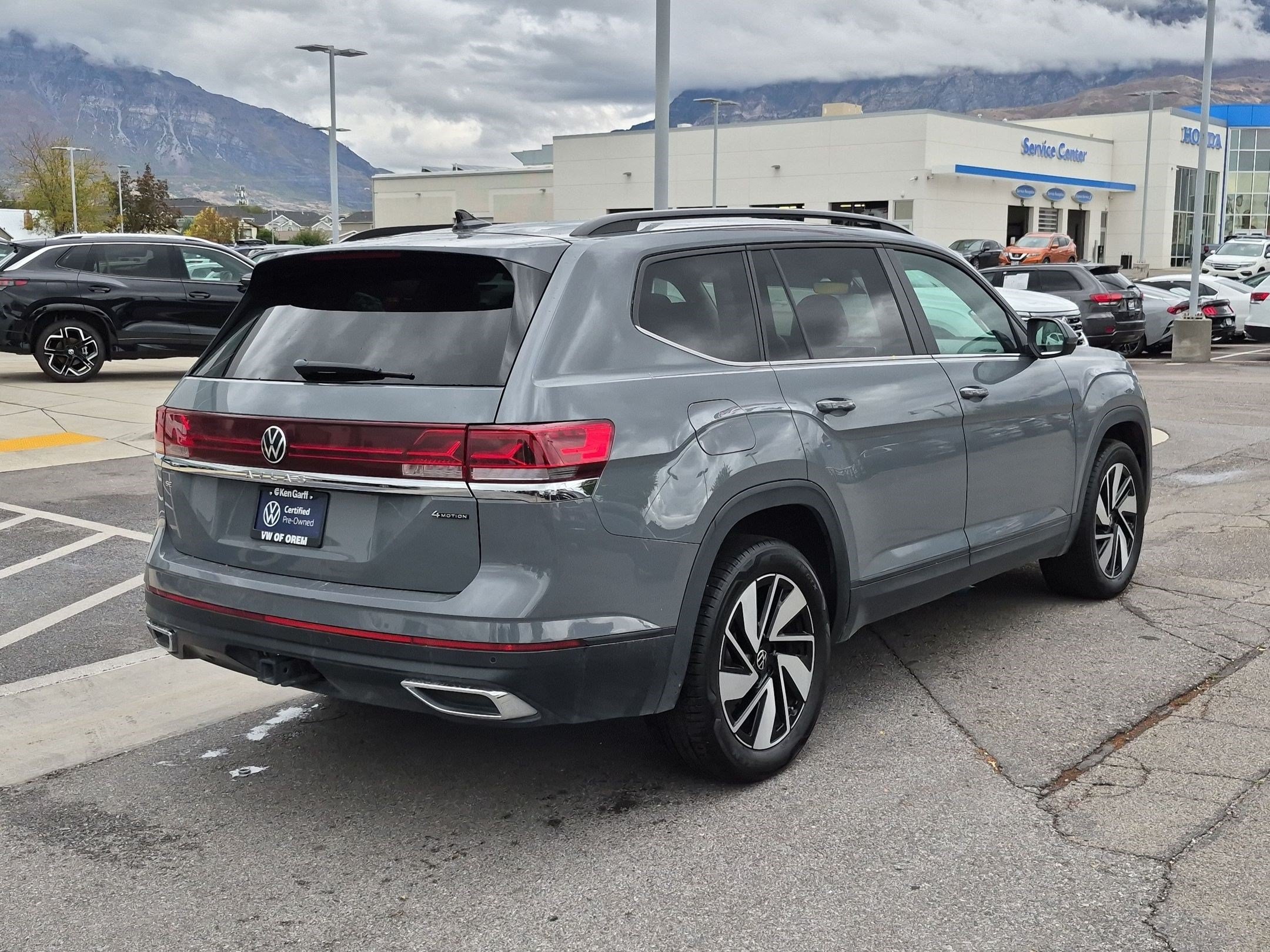 Certified Used 2025 Pure Gray Volkswagen 2.0T SE w/Technology image 3