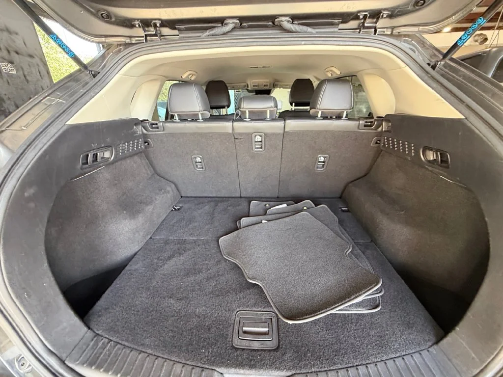 Used 2025 Gray Mazda 2.5 S Select Package image 19