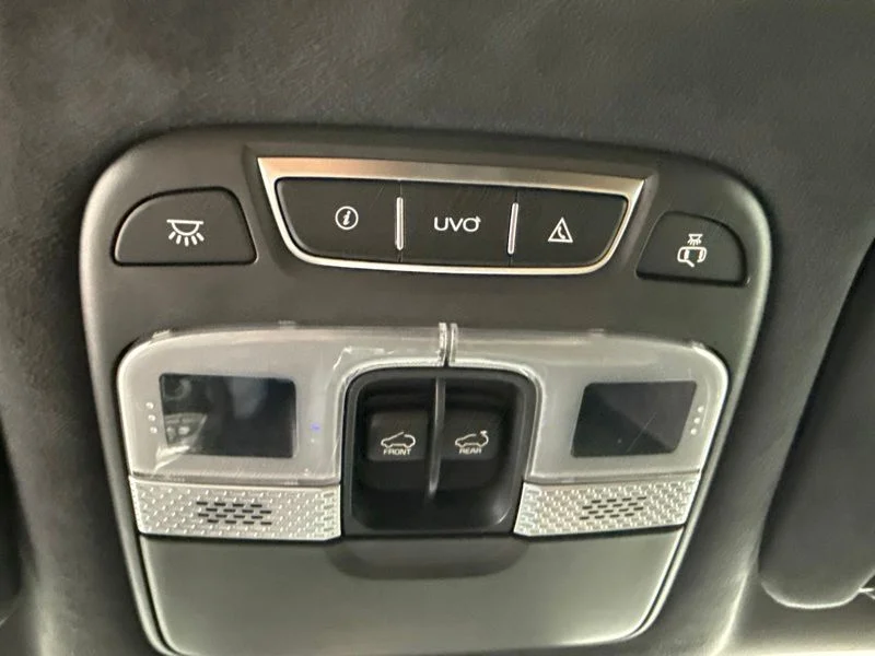 Used 2021 Black Kia SX image 36