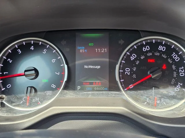 Used 2021 Gray Toyota XLE image 25