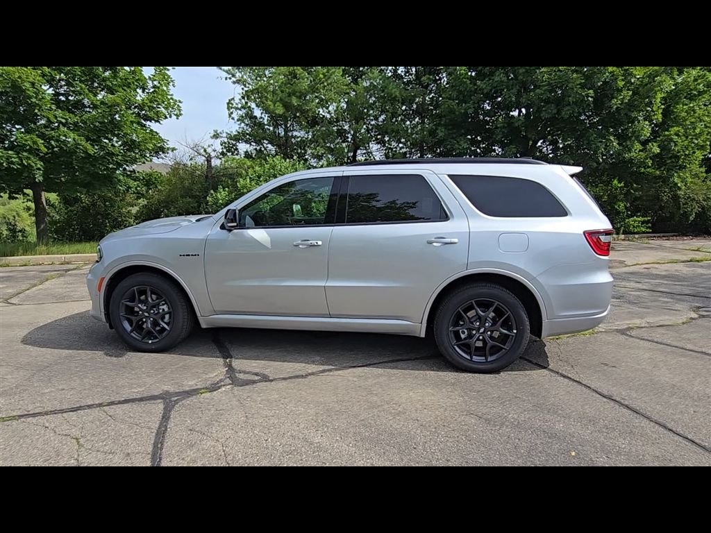 New 2026 Triple Nickel Exterior Paint Dodge GT Plus HEMI V8 image 5