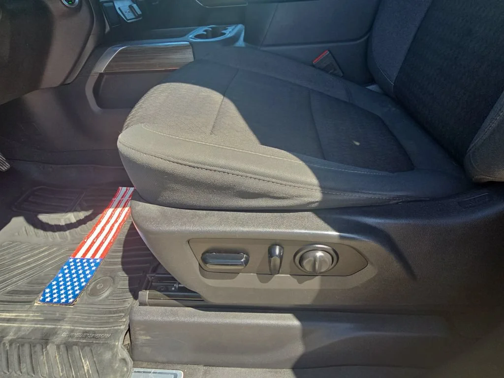 Used 2021 Oxford Brown Metallic Chevrolet RST image 29
