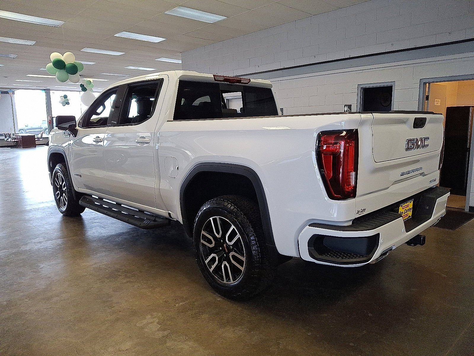 New 2026 Summit White GMC AT4 image 4