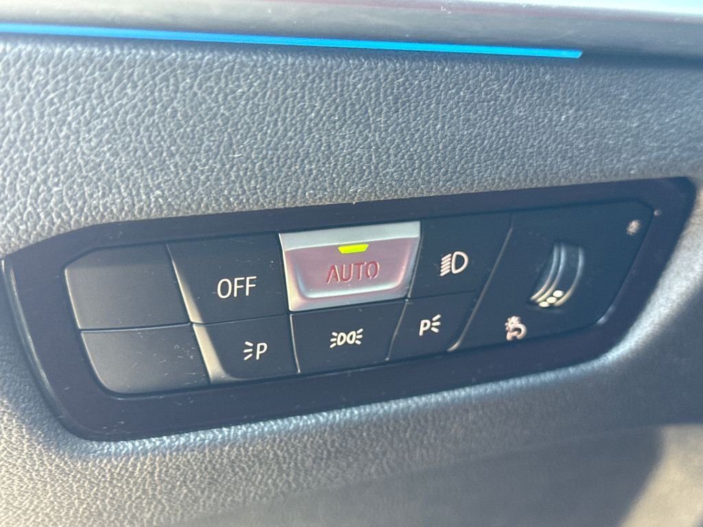 Used 2023 Gray BMW eDrive35 image 24