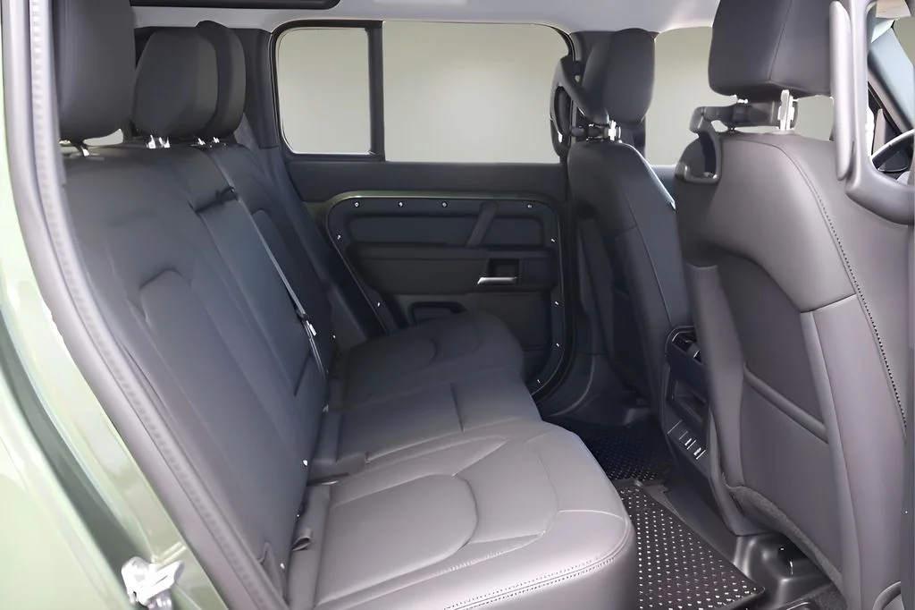 Certified Used 2026 Green Land Rover S image 16