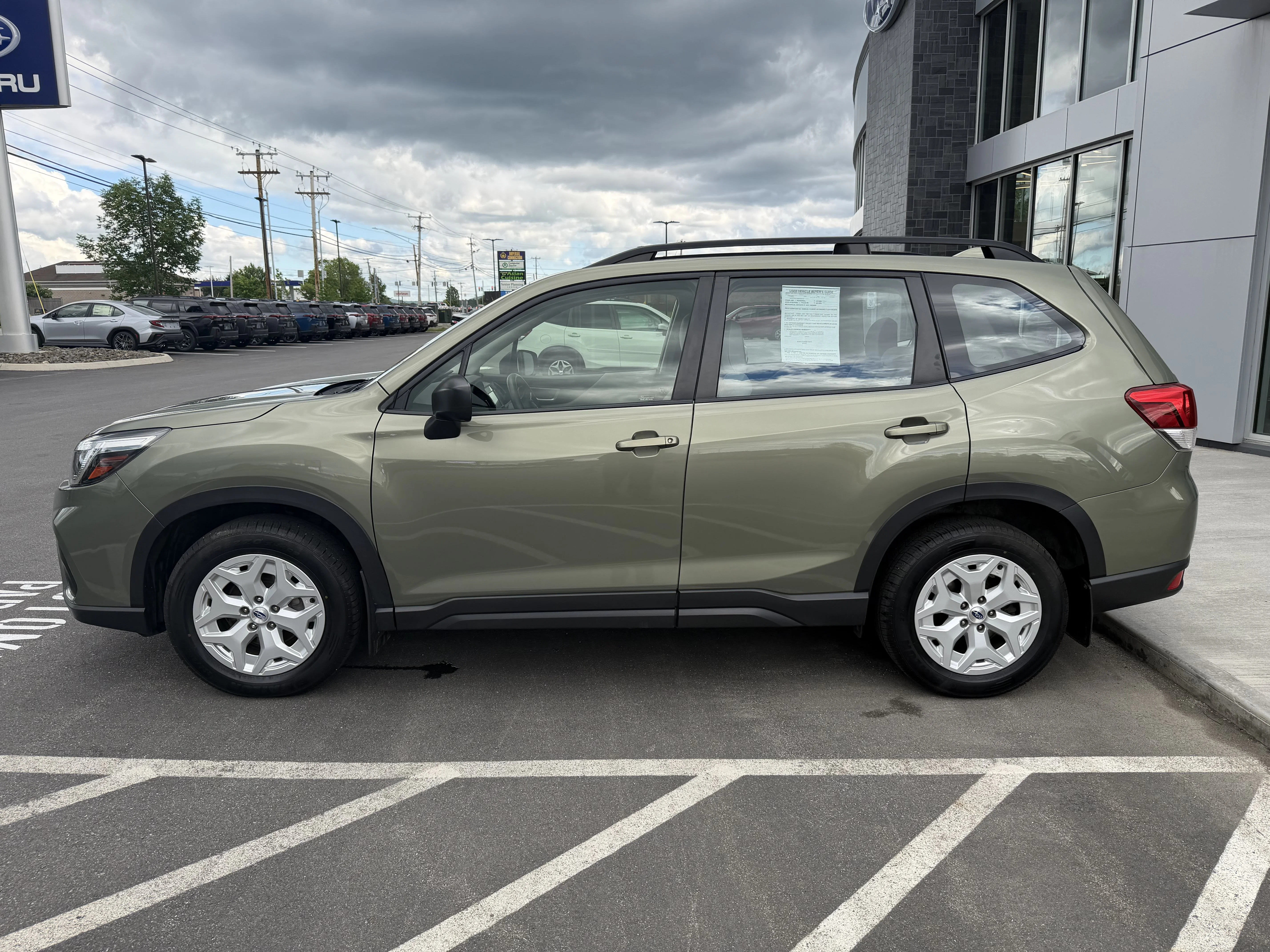 Used 2019 Jasper Green Metallic Subaru 4DR SUV 2.5I image 2