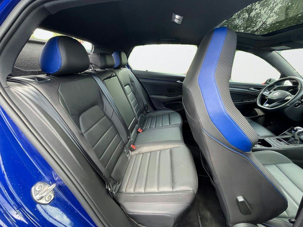 Used 2022 Blue Volkswagen 2.0T image 26