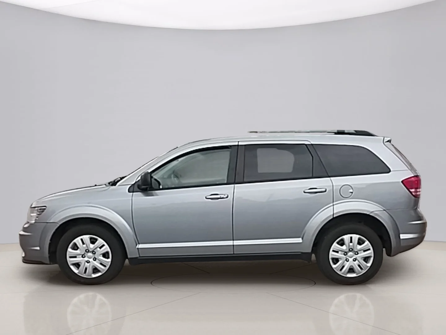 Used 2018 Silver Dodge SE image 2