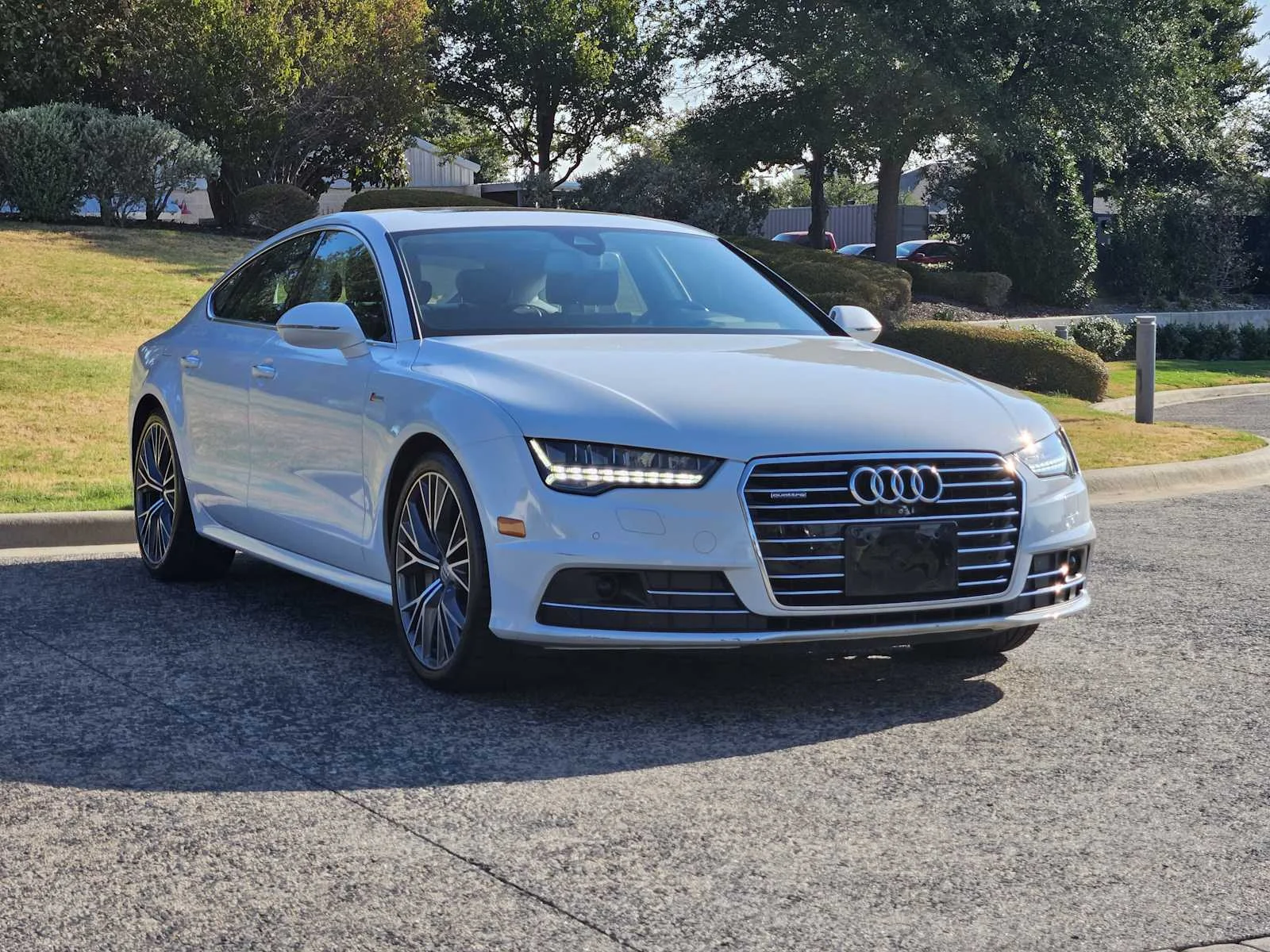Used 2017 WHITE Audi Prestige image 2