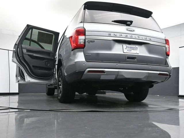 Used 2024 Silver Ford XLT image 41