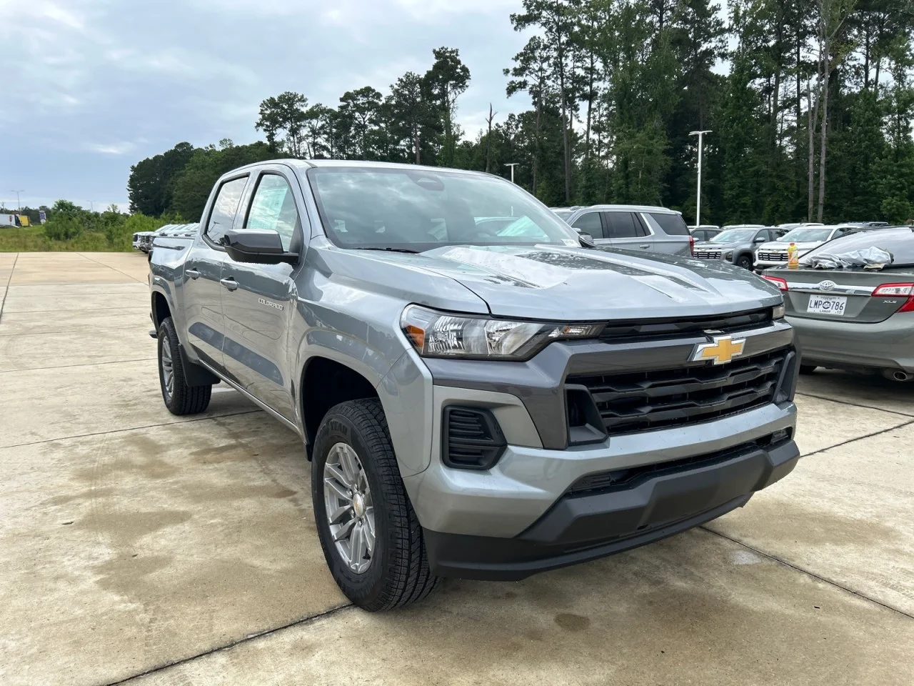 New 2026 Sterling Gray Metallic Chevrolet LT image 2