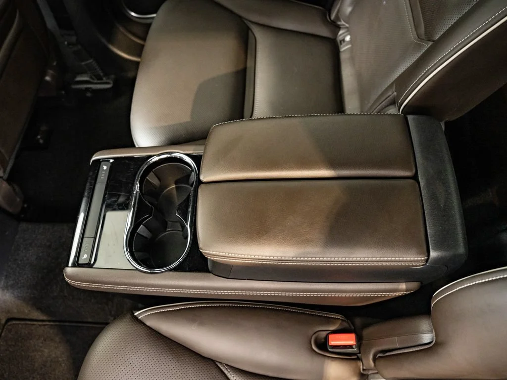 Used 2020 Machine Gray Metallic Mazda Signature image 47