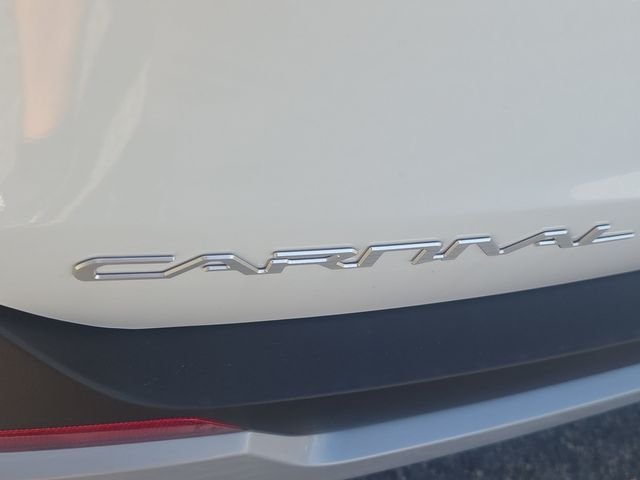 New 2027 Snow White Pearl Kia EX image 5