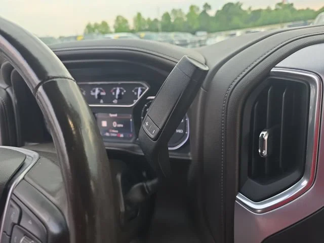 Used 2019 WHITE FROST TRICOAT GMC SLT image 26