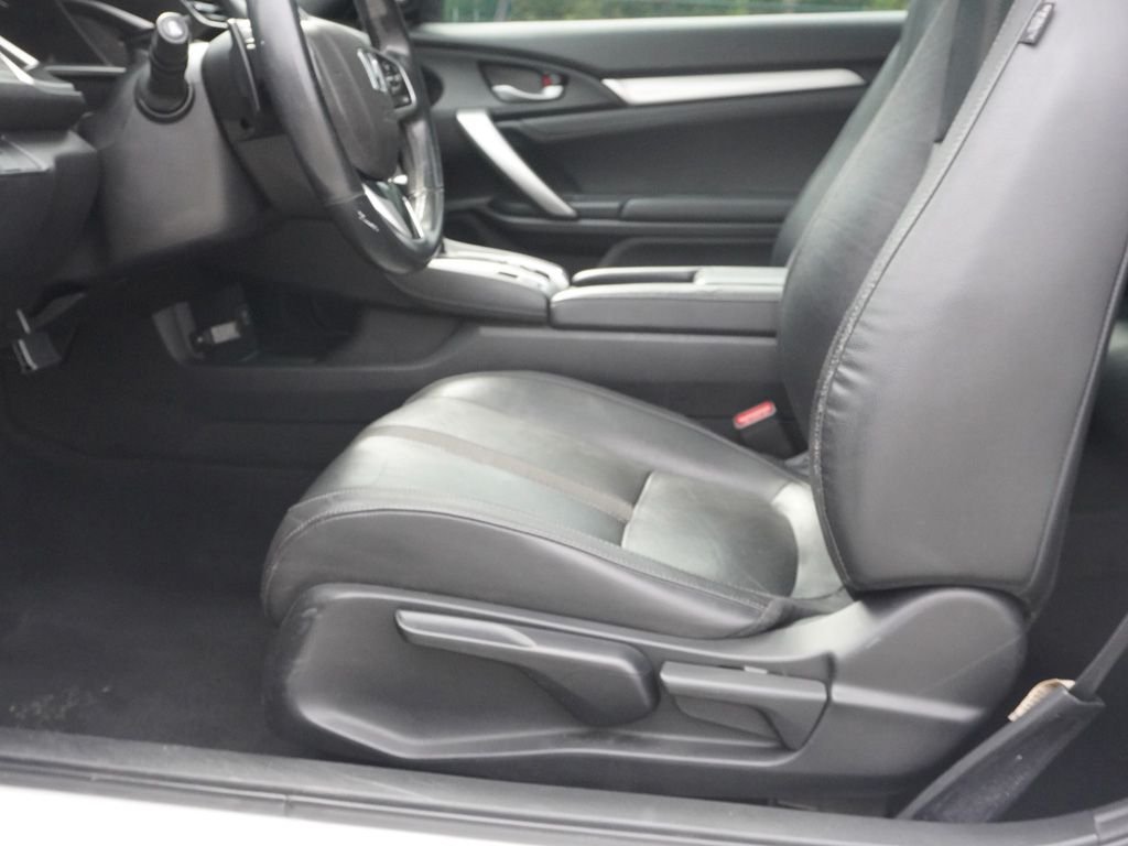 Used 2019  Honda Touring image 23