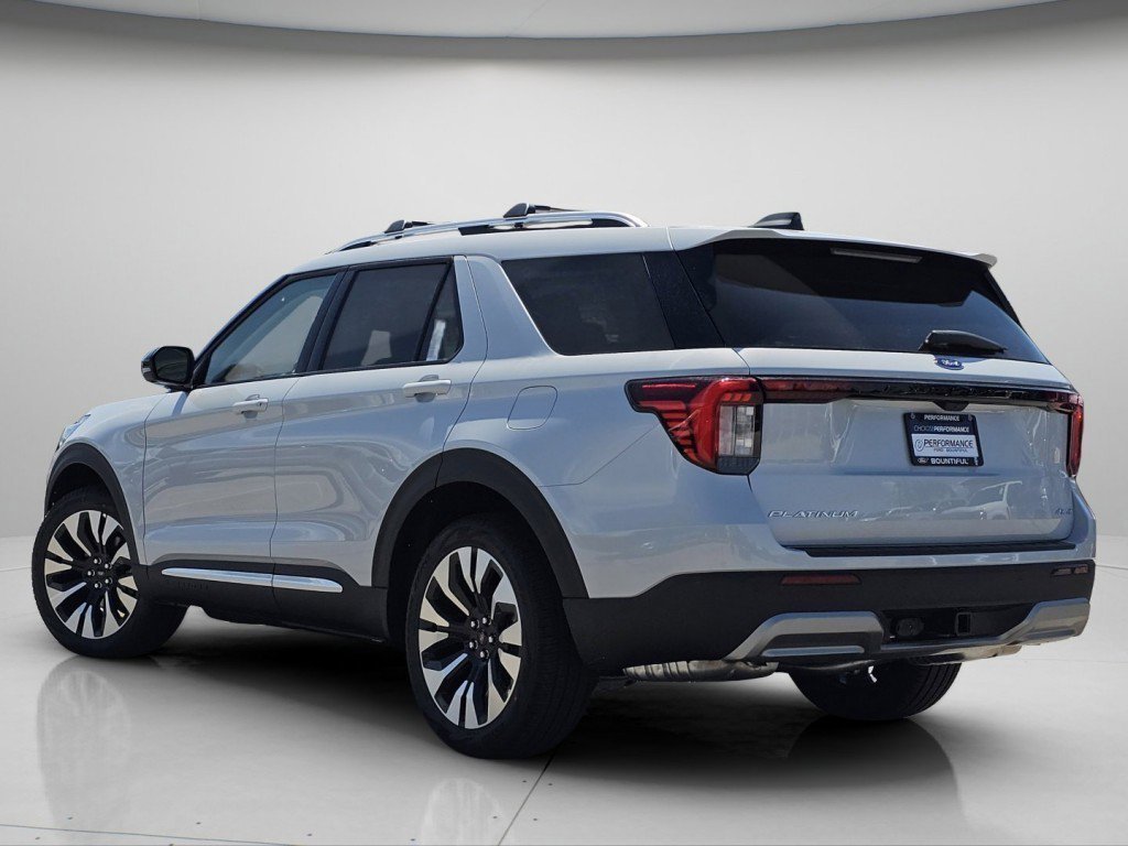 New 2026 Space White Metallic Ford Platinum image 23