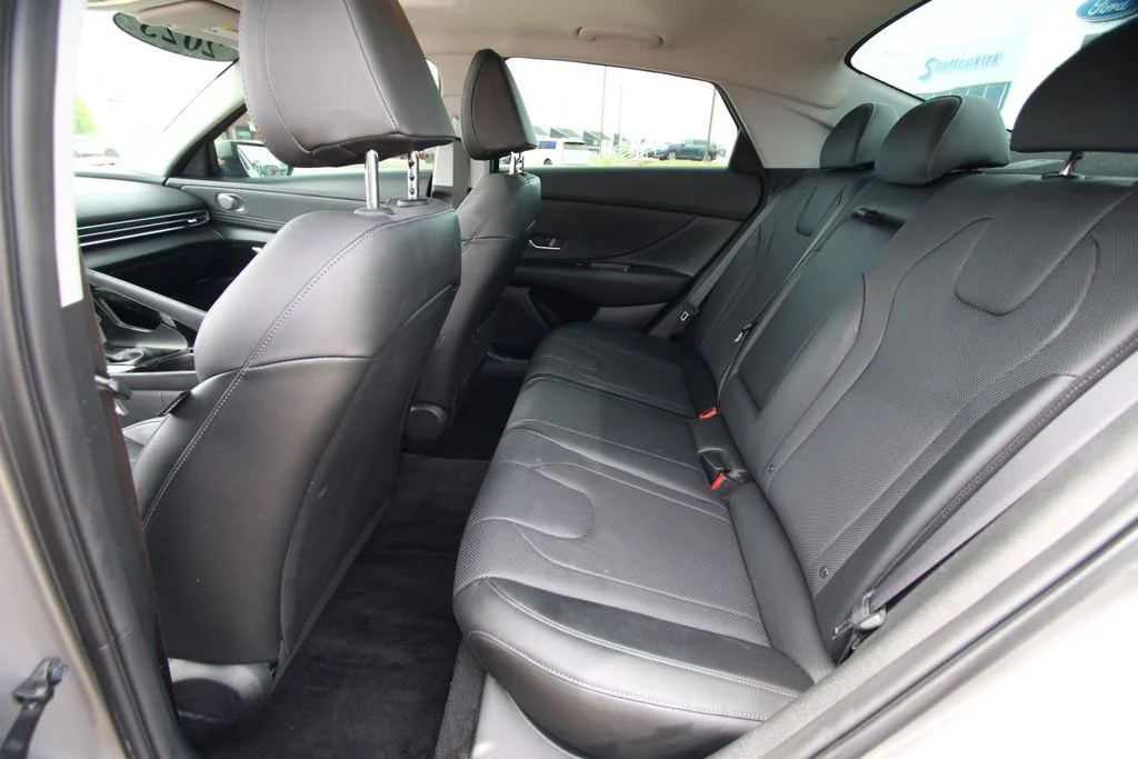 Used 2023 Silver Hyundai Limited image 7