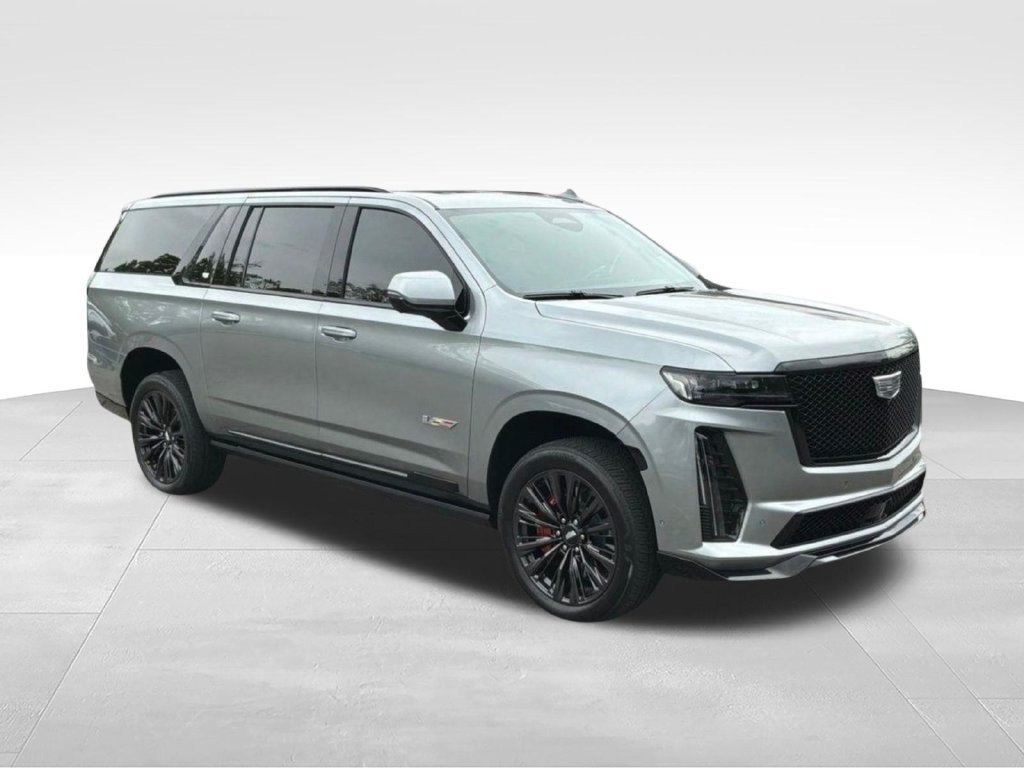 Used 2024 Silver Cadillac V-Series image 8