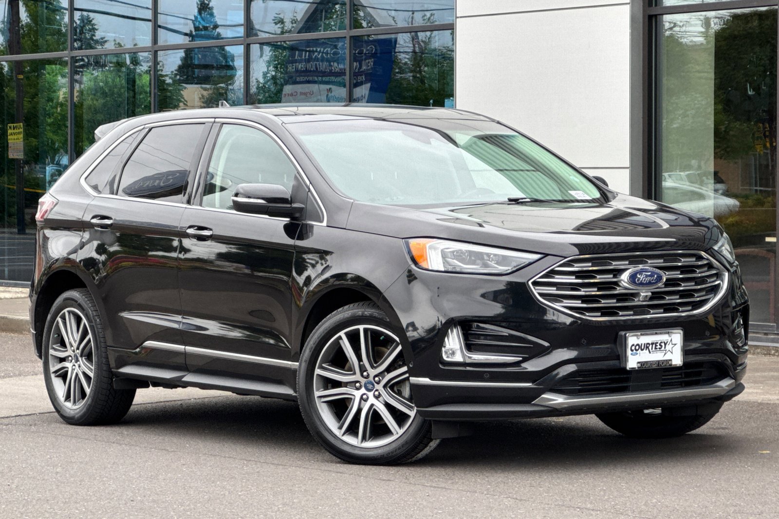 2019 Ford Edge Titanium AWD's photo