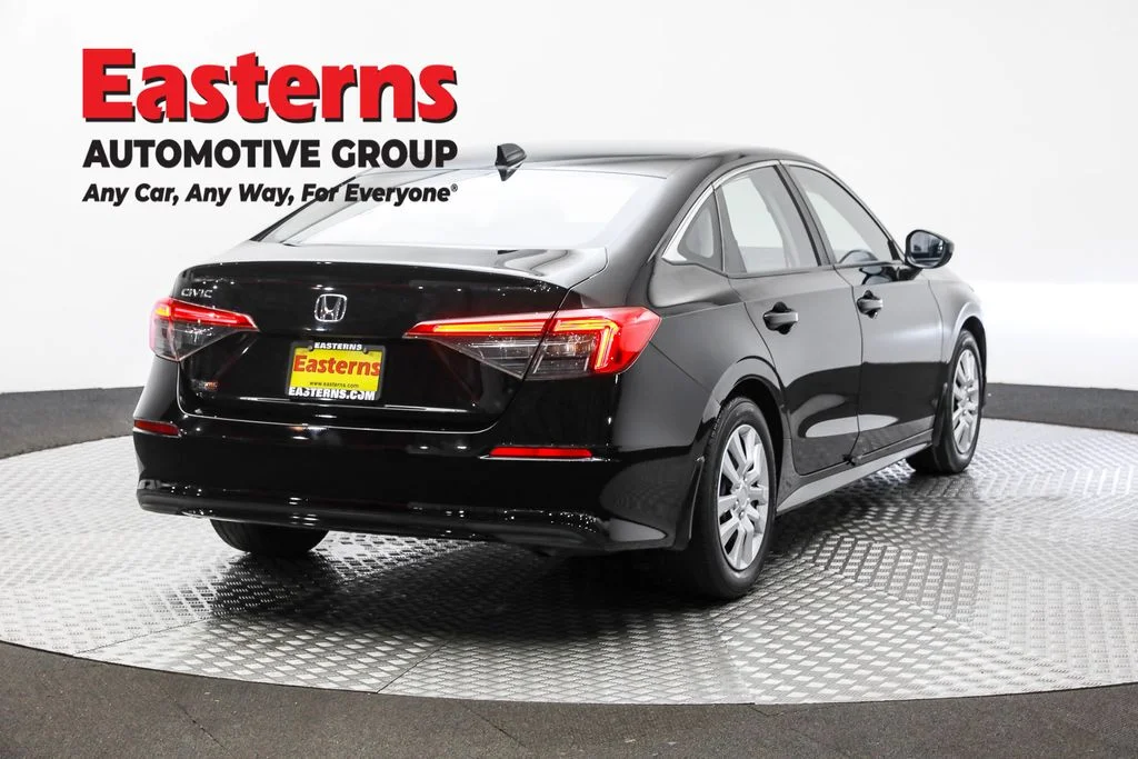 Used 2022 Black Honda LX image 5