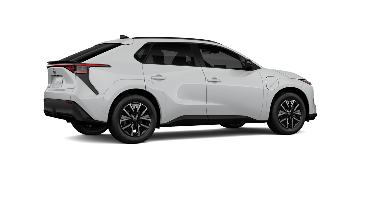 New 2027 Wind Chill Pearl Toyota XLE image 11