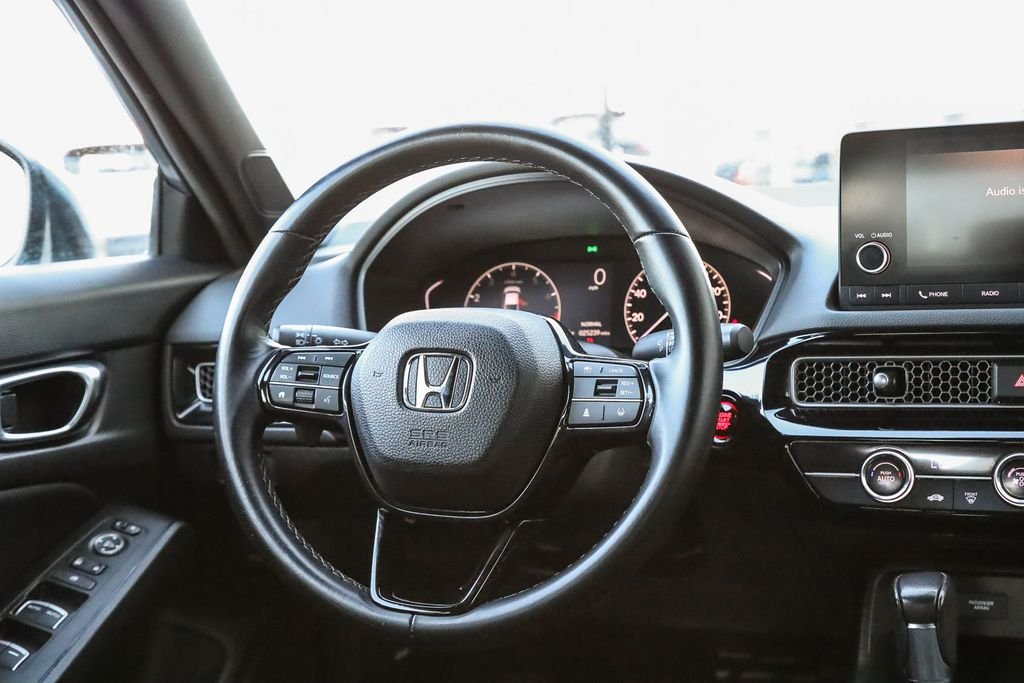 Used 2023 Lunar Silver Metallic Honda Sport image 15