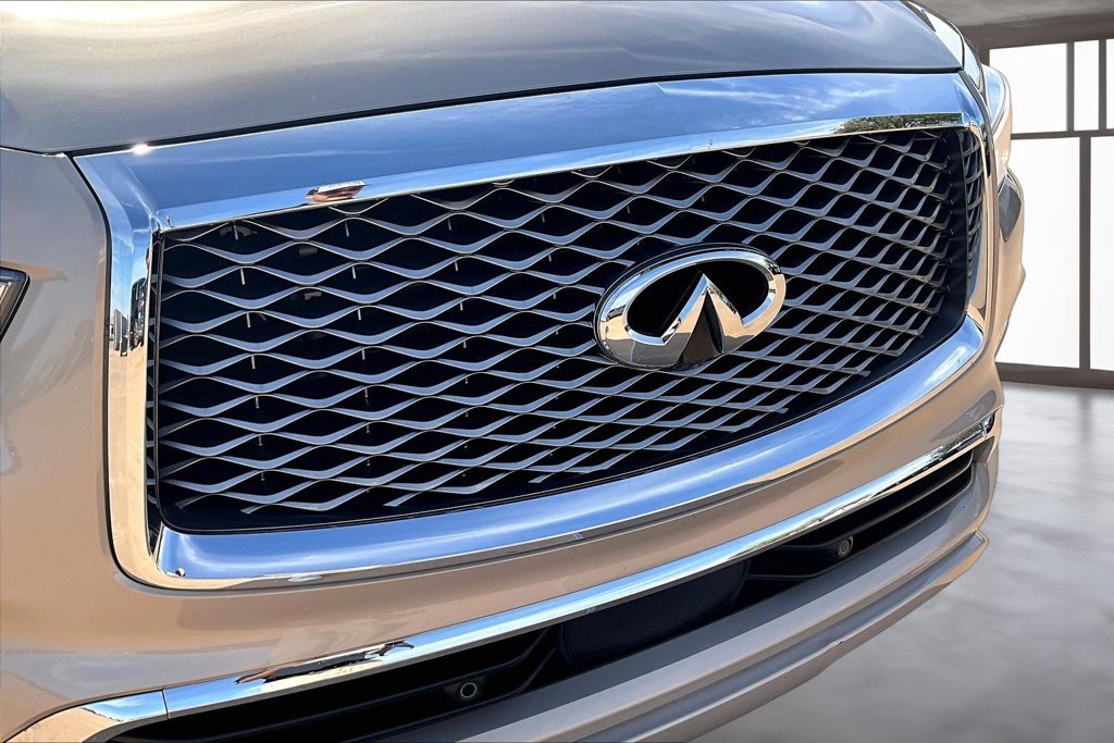 Used 2024 Beige INFINITI Sensory image 29
