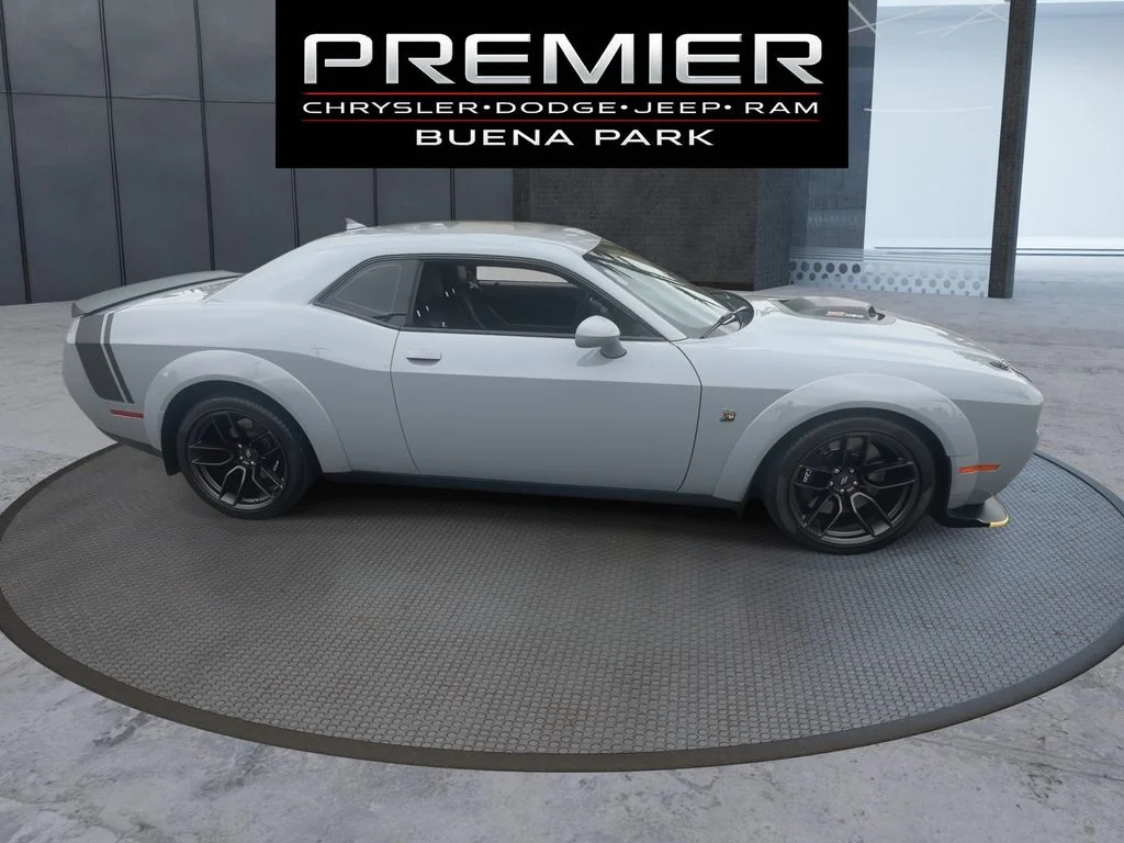 Used 2022 Gray Dodge R/T Scat Pack Widebody image 9