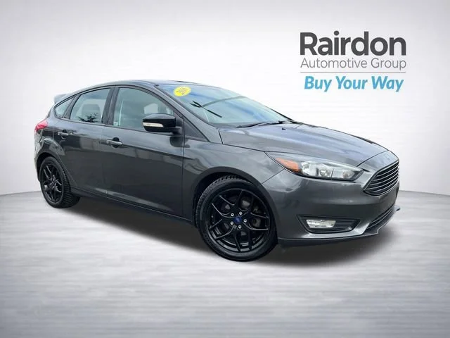 2016 Ford Focus 5 Door Hatch SE's photo