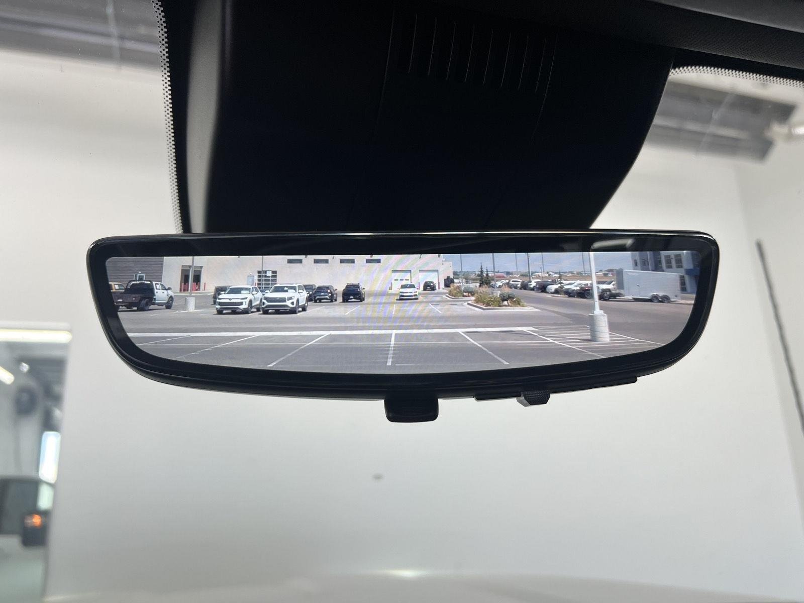 Used 2024 Summit White GMC AT4 image 25