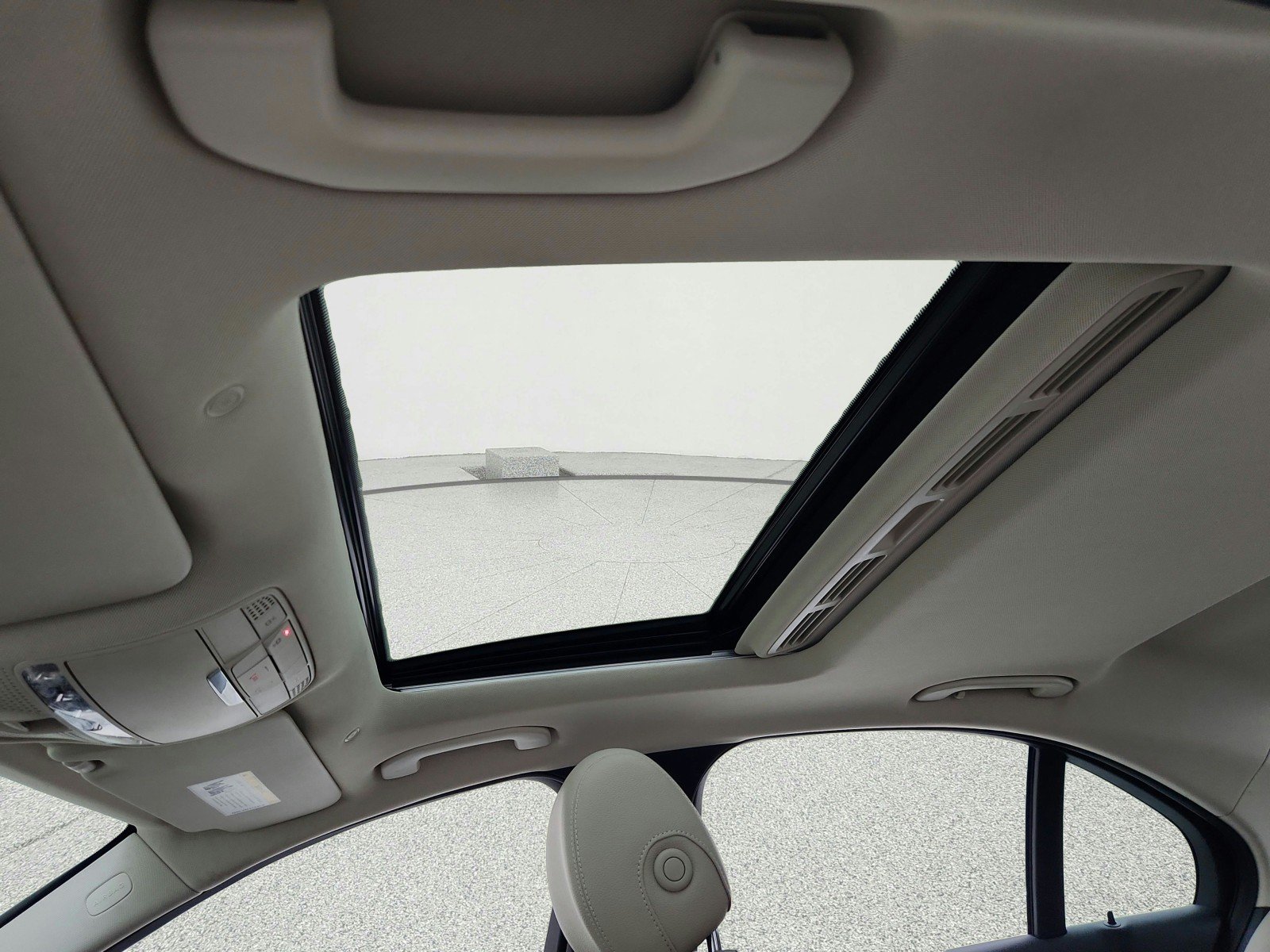 Used 2021 Polar White Mercedes-Benz C 300 image 33