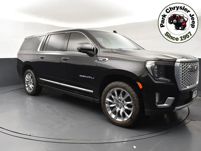 2021 GMC Yukon Denali's photo