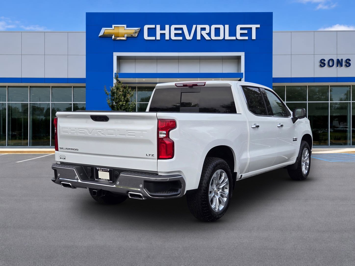 2026 Chevrolet Silverado 1500 LTZ - Photo 6