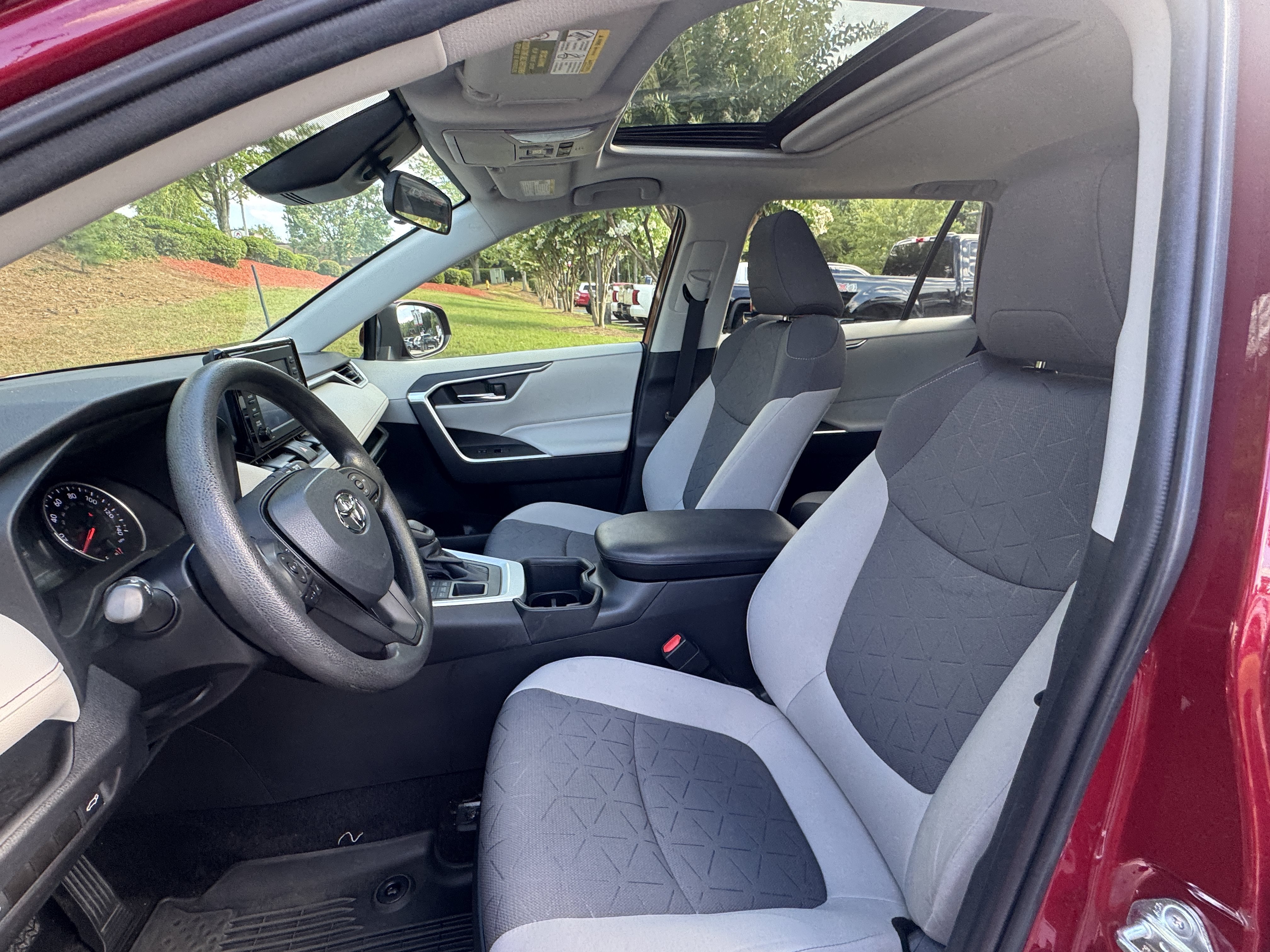 Certified Used 2022 Ruby Flare Pearl Toyota XLE image 10