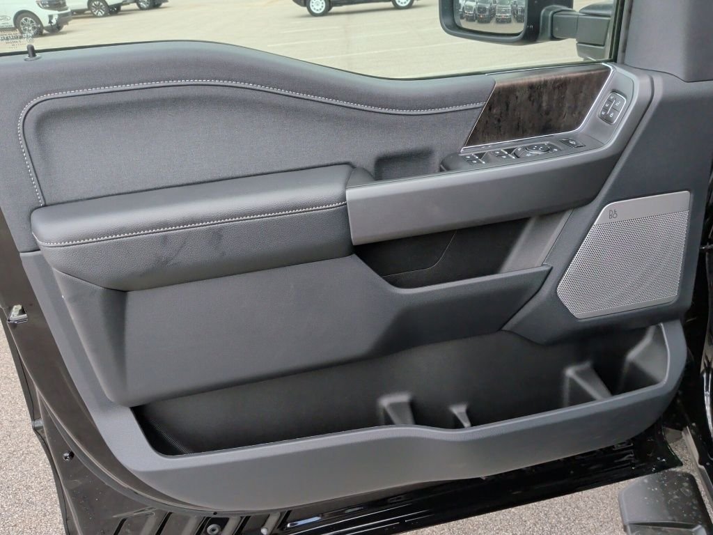 New 2026 Agate Black Metallic Ford F-250® Lariat® image 11