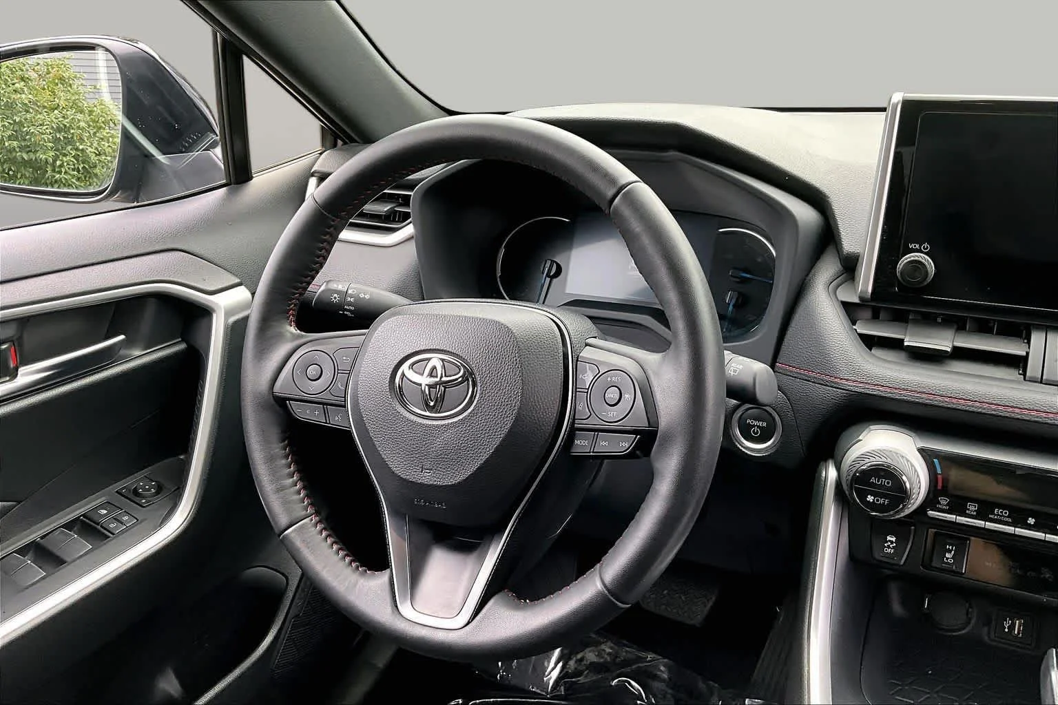Certified Used 2024 Blueprint Toyota SE image 17