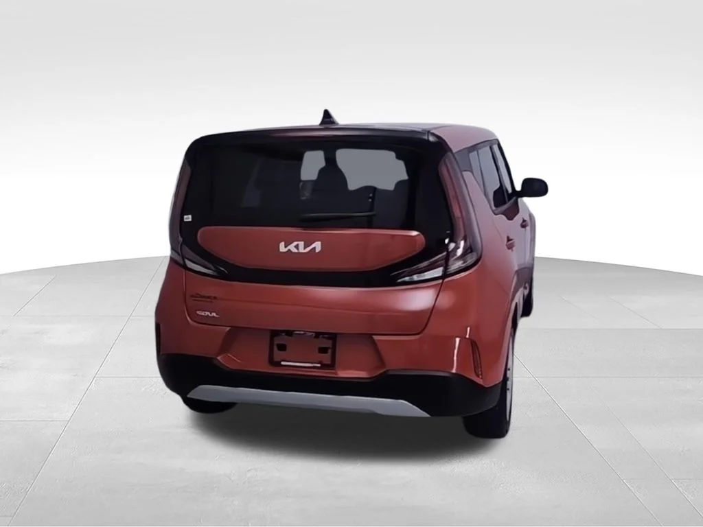Used 2025 Red Kia LX image 10