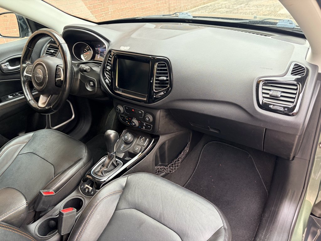 Used 2020 Olive Green Pearlcoat Jeep Limited image 20