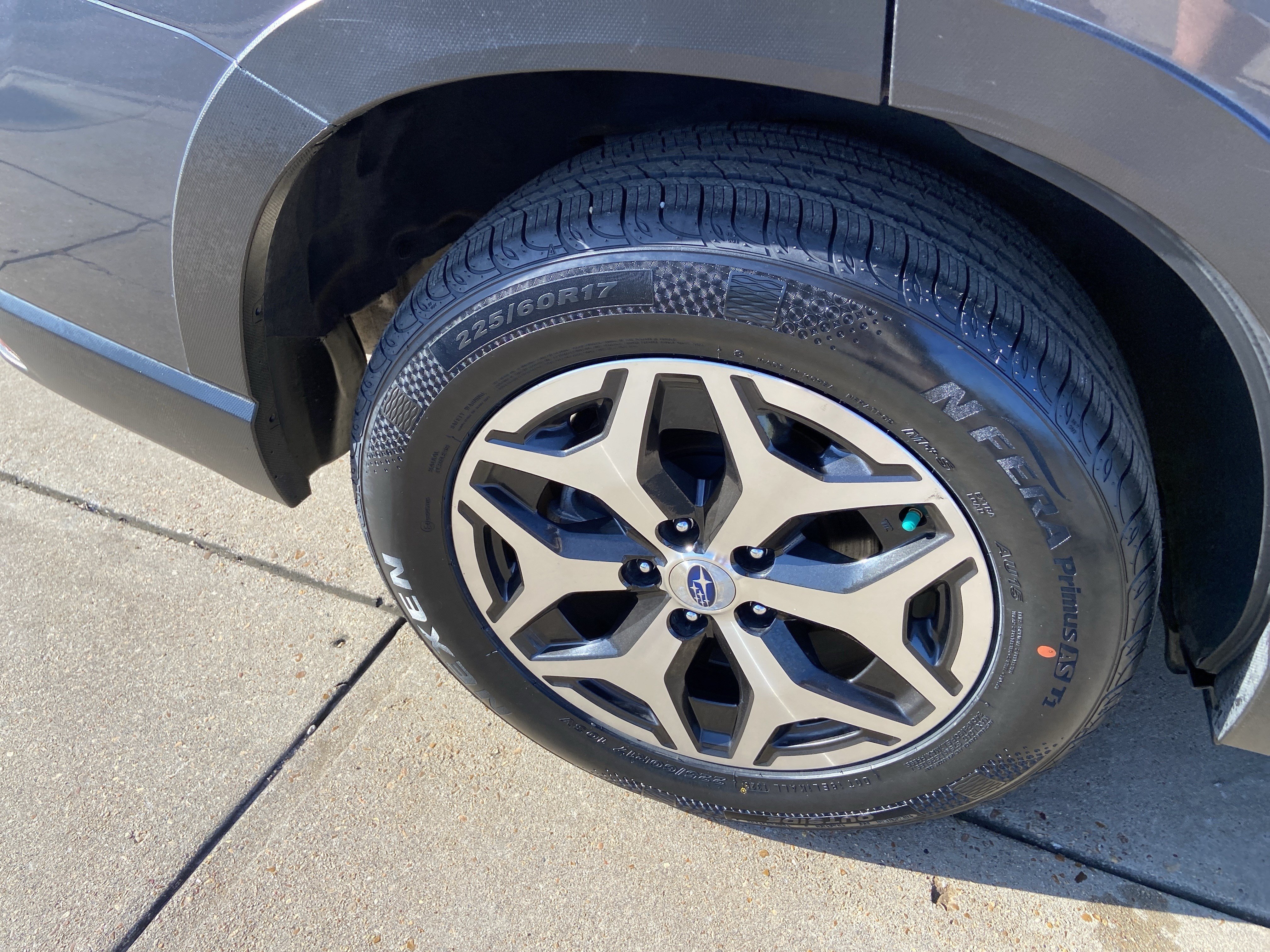 Used 2022 Magnetite Gray Metallic Subaru Premium image 31