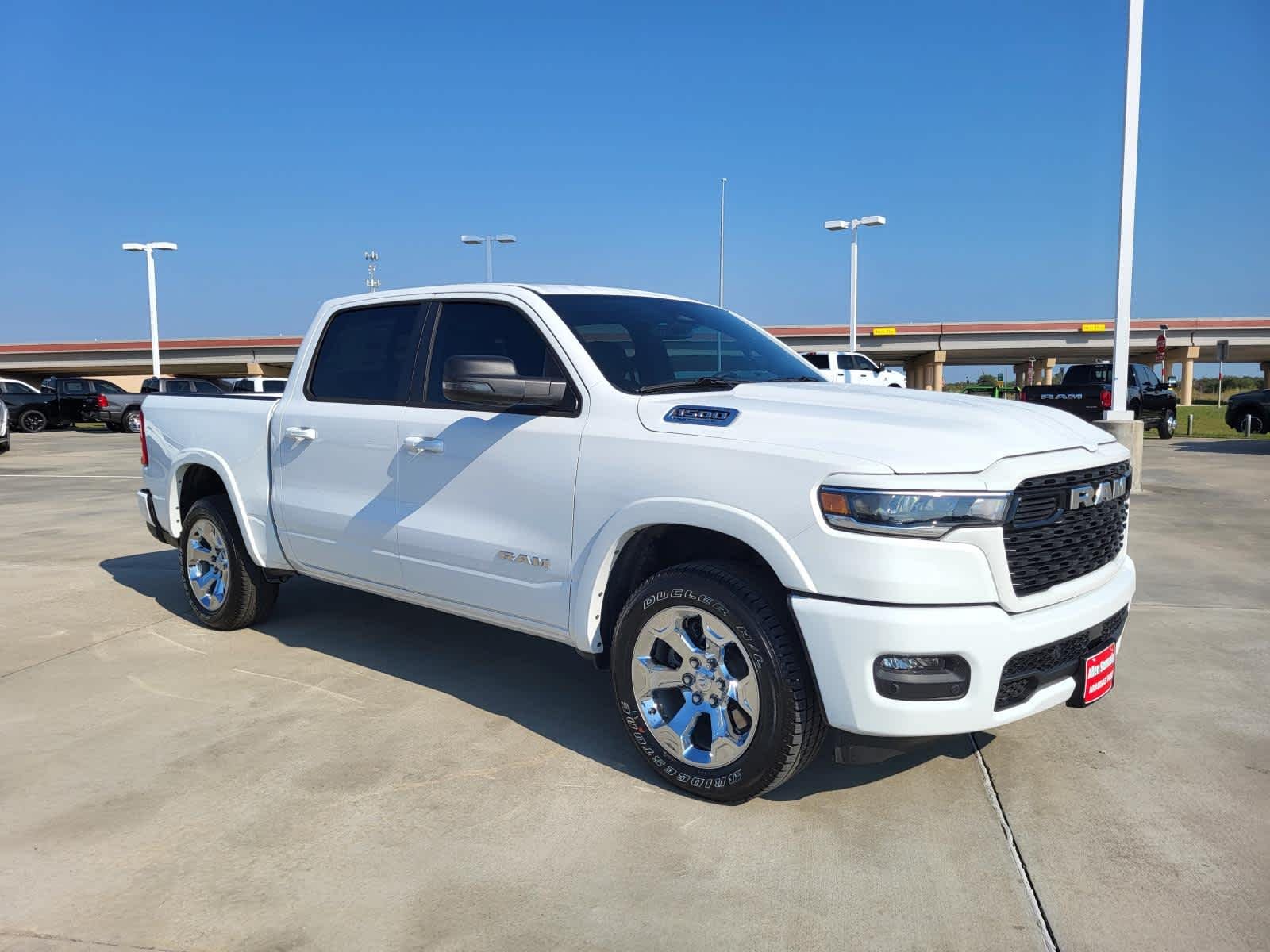 New 2026 Bright White Clear-Coat Exterior Paint RAM Lone Star image 7