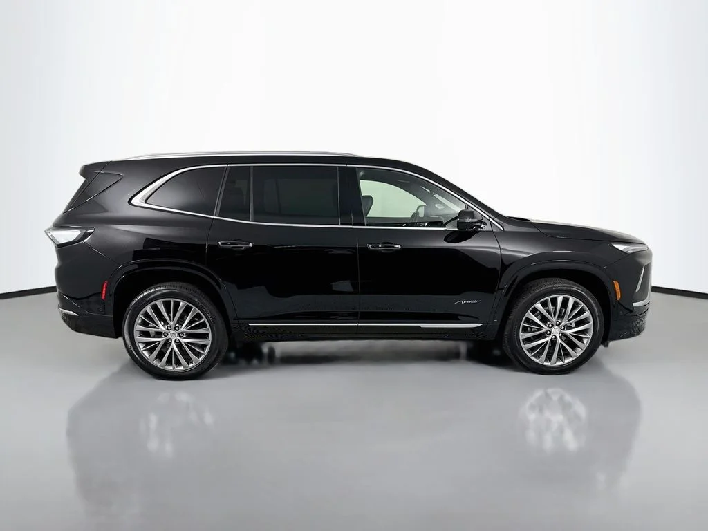 Used 2025 Black Buick Avenir image 8